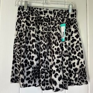Vero Moda Women’s Black White Animal Print Pull On Mini Skater Skirt Small